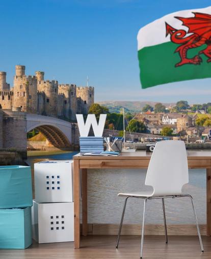 carta da parati murale con castello gallese chiamato Conwy Castle and Welsh Flag per case, uffici e aziende