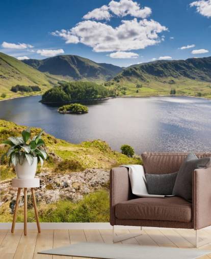 carta da parati murale blu e verde con lago chiamato Haweswater di Whiteacre Crag per camere da letto, salotti e uffici domestici