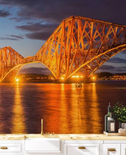 mural de papel pintado escocés naranja y azul llamado The Forth Bridge, Edimburgo, para hogares y oficinas