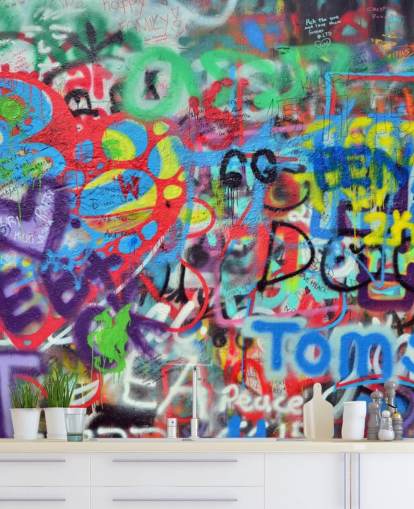 mural colorido de arte callejero llamado Wall Sspray with Graffiti para dormitorios de adolescentes