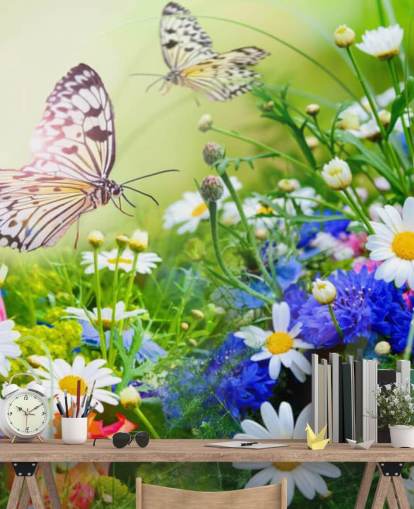 Wandtapete Schmetterlinge in Blau, Grün und Weiß, personalisierbar, Schmetterlinge und Blumen, für Unternehmen, Pflegeheime und Korridore