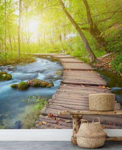 Fondo de pantalla de puente en bosque iluminado por el sol