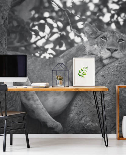 Decorazione murale con leone appoggiato su un ramo