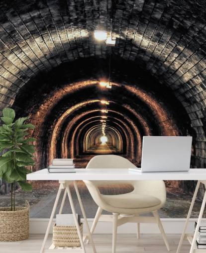 dunkles individuelles Tunneltapeten-Wandbild mit dem Titel Licht am Ende des Tunnels 