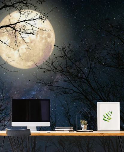 Decorazione murale con cielo stellato blu navy e luna sulla foresta