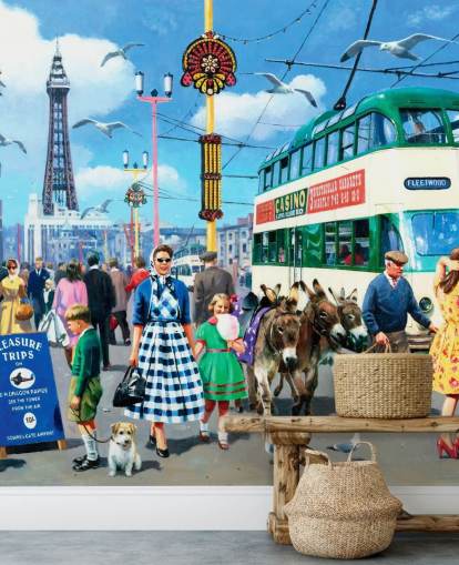 mural de papel de parede colorido da era passada chamado Happy Days Blackpool de Kevin Walsh para casas de repouso