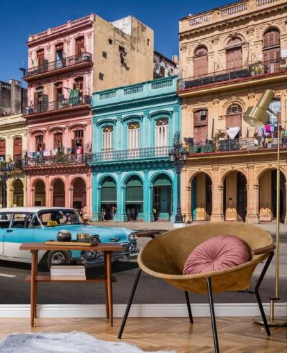 Türkisfarbenes altes Auto auf Old Havana Street Tapete