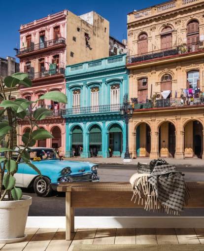 Türkisfarbenes altes Auto auf Old Havana Street Tapete Türkisfarbenes altes Auto auf Old Havana Street Tapete