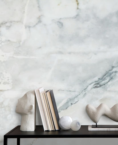 mural de papel pintado de mármol blanco llamado Classic Marble para dormitorios, baños y cocinas