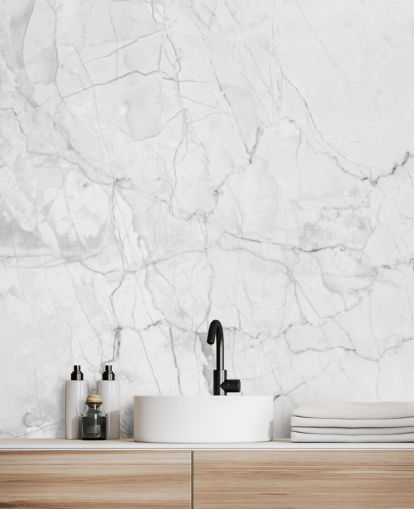 Papel de parede de mármore branco com linhas finas de cinza