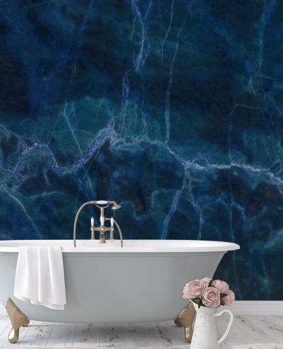 mural de papel pintado de mármol personalizable azul marino llamado Dark Blue Marble para dormitorios, baños y cocinas