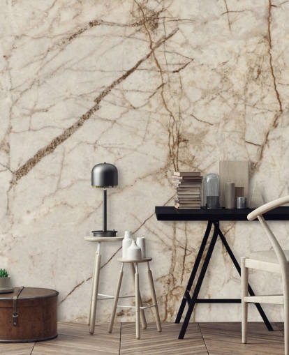 crèmekleurige en lichtbruine behangmuurschildering met marmereffect genaamd Natural Effect Marble voor slaapkamers, keukens en badkamers
