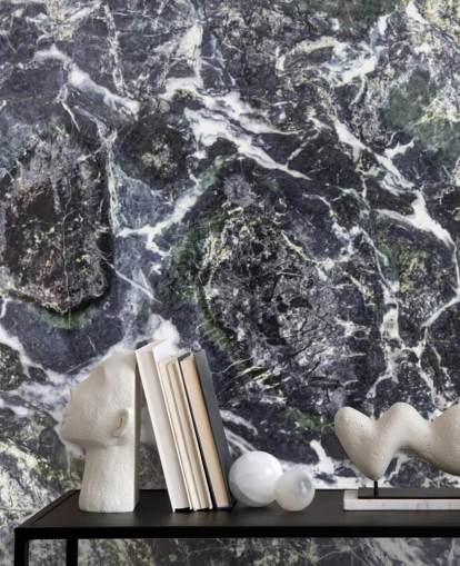 mural de papel pintado de mármol blanco y negro llamado Black Marble para cocinas y baños
