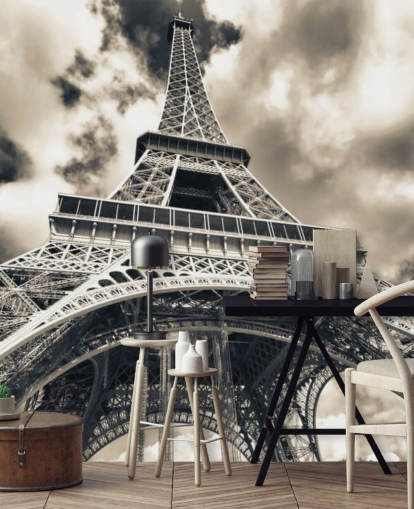 Vista in bianco e nero della Torre Eiffel dal basso