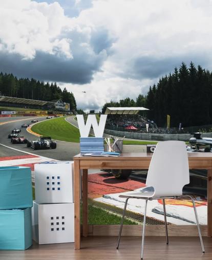 mural de papel de parede F1 brilhante chamado Lap 1 Belgium 2014 de Darren Heath para quartos e escritórios domésticos