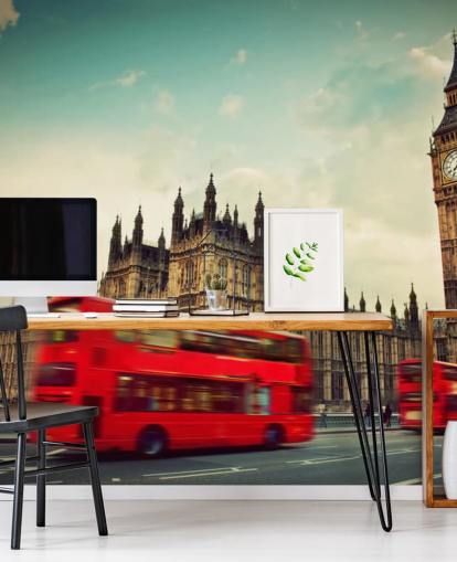 Red Bus in London Wallpaper