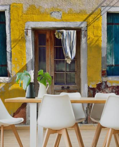 papier peint maison italienne jaune