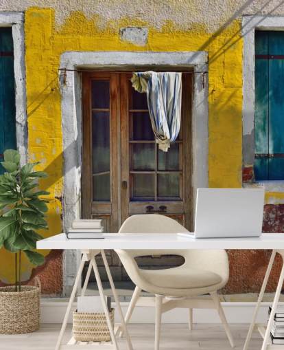 gelbe italienische Hausfront Tapete