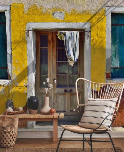 papier peint maison italienne jaune