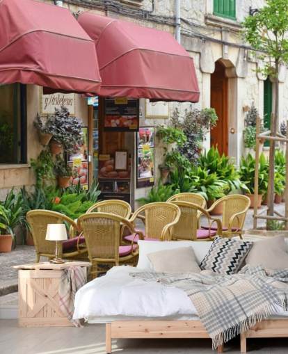 Italian House Front Taustakuva