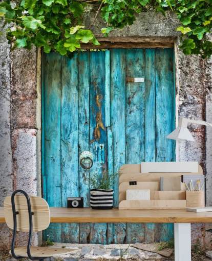 Puerta de madera azul brillante Bright Blue Wooden Door Wallpaper Puerta de madera azul brillante Bright Blue Wooden Door Wallpaper