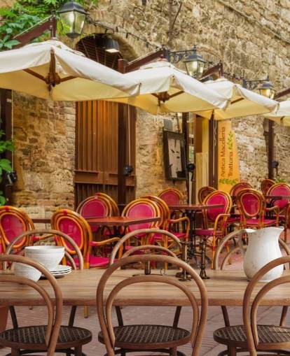 Decorazione murale con strada italiana rustica