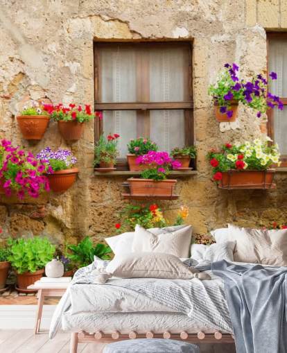 Steinfassade und Blumen, Italien Italy Wallpaper 