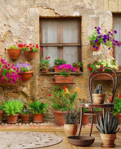 Stone Facade og blomster, Italien Italy Wallpaper Stone Facade og blomster, Italien Italy Wallpaper