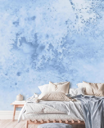lichtblauwe aquarelbehangmuurschildering genaamd Blue Watercolour voor keukens, woonkamers en slaapkamers