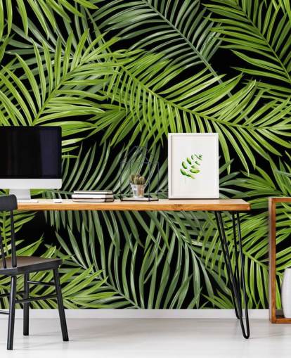 sort og grøn palmeblad tapet vægmaleri kaldet Tropical Palm Leaves Pattern til stuer, soveværelser og spisestuer