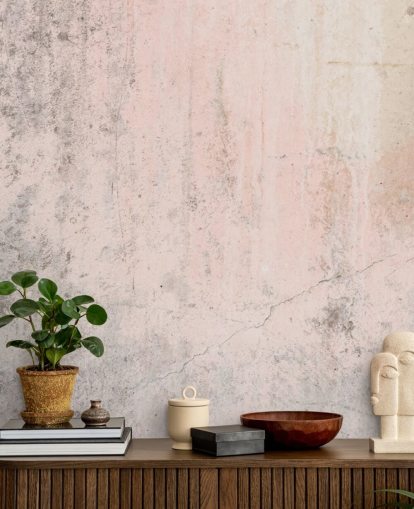 roze betonnen behangmuurschildering genaamd Pale Pink Concrete voor slaapkamers en keukens van Wallsauce