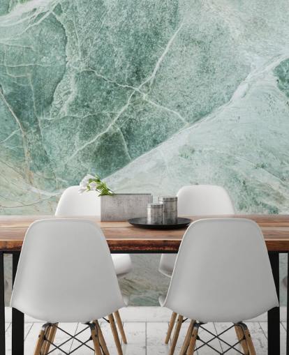 mural de papel pintado con efecto mármol verde y blanco llamado Marble Greens para dormitorios, salas de estar y baños