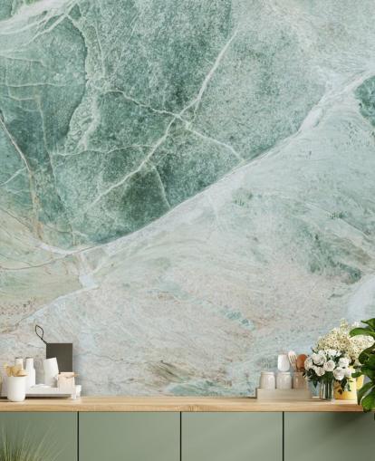 behangmuurschildering met groen en wit marmereffect genaamd Marble Greens voor slaapkamers, woonkamers en badkamers behangmuurschildering met groen en wit marmereffect genaamd Marble Greens voor slaapkamers, woonkamers en badkamers