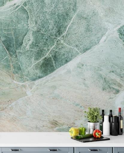 mural de papel pintado con efecto mármol verde y blanco llamado Marble Greens para dormitorios, salas de estar y baños