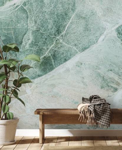 mural de papel pintado con efecto mármol verde y blanco llamado Marble Greens para dormitorios, salas de estar y baños