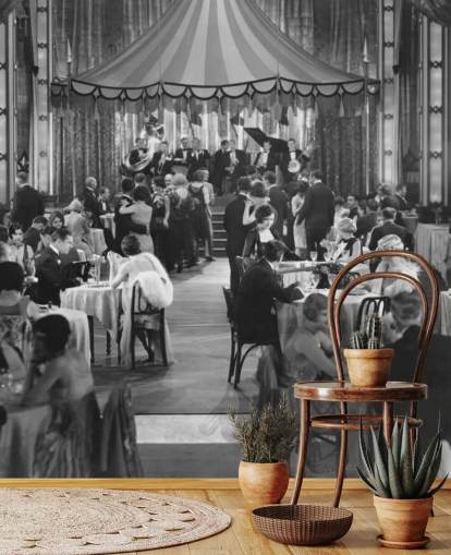 Mustavalkoinen 1920-luvun päivällisnäyttely valokuvaus seinämaalaus