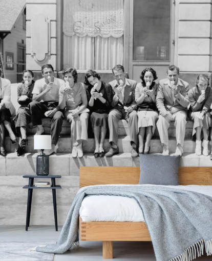 Vintage sort og hvid foto af mennesker, der spiser is tapet