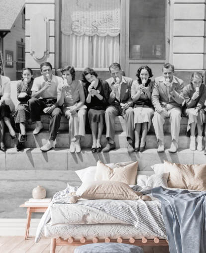 Papier peint vintage en noir et blanc de personnes mangeant de la crème glacée