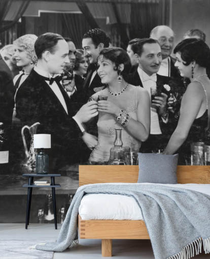 Mural Pareja tomando algo en un bar abarrotado