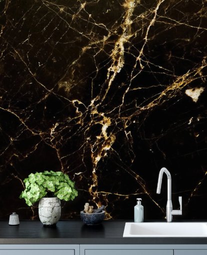 zwart-gouden aanpasbare marmeren behangmuurschildering genaamd Black and Gold Smooth voor keukens