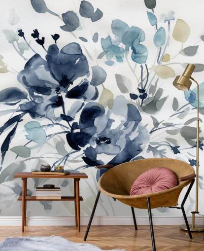 carta da parati murale botanica personalizzabile blu marino chiamata Indigo Garden 2 di Carol Robinson per camere da letto e salotti carta da parati murale botanica personalizzabile blu marino chiamata Indigo Garden 2 di Carol Robinson per camere da letto e salotti