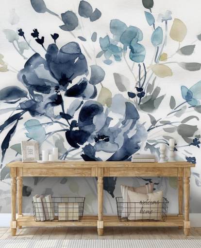 marineblauwe aanpasbare botanische behangmuurschildering genaamd Indigo Garden 2 van Carol Robinson voor slaapkamers en lounges marineblauwe aanpasbare botanische behangmuurschildering genaamd Indigo Garden 2 van Carol Robinson voor slaapkamers en lounges
