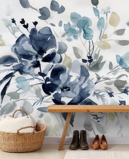 papier peint mural botanique personnalisable bleu marine appelé Indigo Garden 2 par Carol Robinson pour les chambres et les salons papier peint mural botanique personnalisable bleu marine appelé Indigo Garden 2 par Carol Robinson pour les chambres et les salons