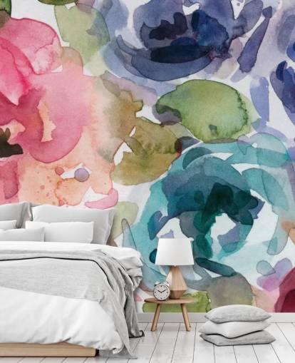 mural de papel de parede floral personalizável rosa e azul chamado Macro Garden 2 de Carol Robinson para salas de estar e quartos