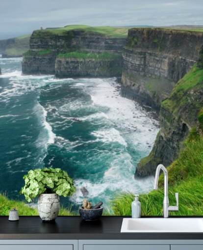 carta da parati murale blu e verde irlandese chiamata Cliffs of Moher per camere da letto, salotti e cucine