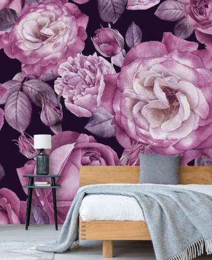 mural de papel de parede floral personalizável violeta chamado Ultra Violet Roses Dark Floral para quartos, salas de estar e salas de jantar