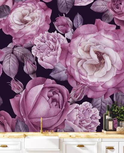 violet tilpasselig blomstertapet vægmaleri kaldet Ultra Violet Roses Dark Floral til soveværelser, stuer og spisestuer