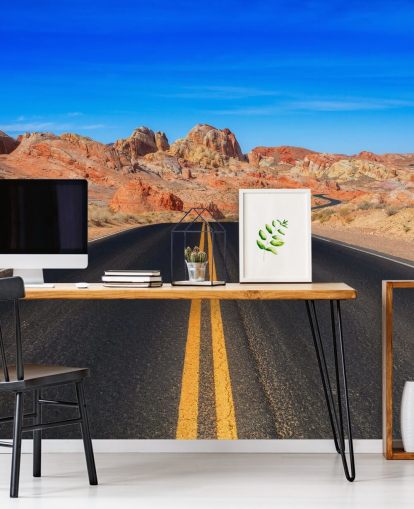 blaues, graues und orangefarbenes Wandbild der US-Wüstenstraße namens Valley of Fire Road von Anthony Bryant blaues, graues und orangefarbenes Wandbild der US-Wüstenstraße namens Valley of Fire Road von Anthony Bryant