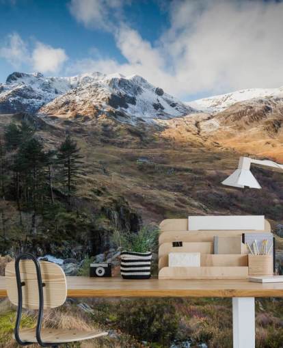 prachtig landschapsbehang genaamd Snow Mountains Snowdonia van Anthony Bryant Photography