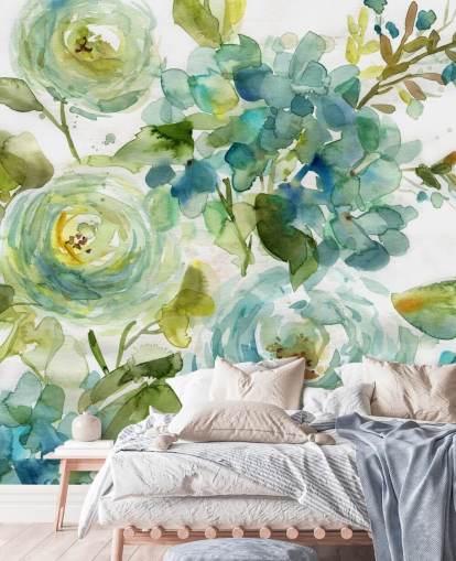 papier peint floral personnalisé bleu et vert appelé Cool Watercolor Floral par Carol Robinson pour les salons